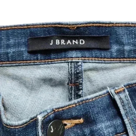 J Brand 620 Mid Rise Super Skinny Jeans in Throne Dark Blue Wash Women's size 28 - Picture 7 of 12